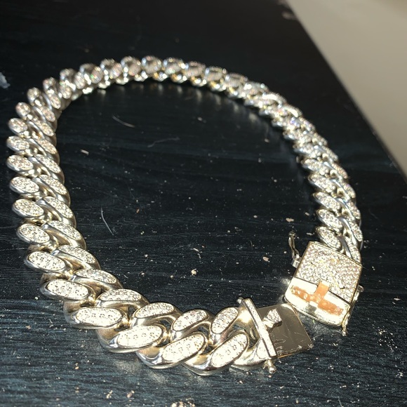 Diamond Cuban Choker (19mm) (Yellow Gold) - Picture 2 of 3